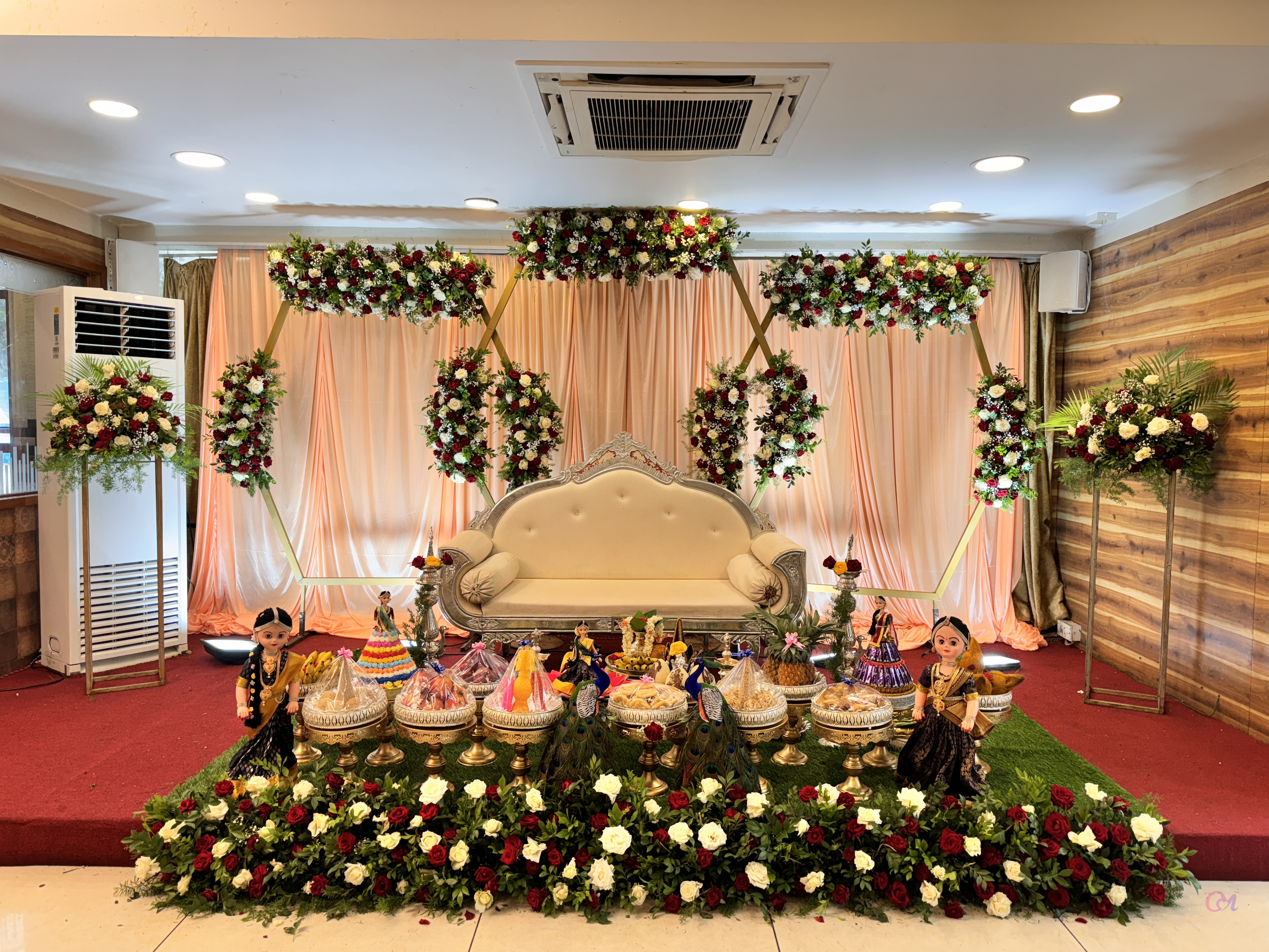 Royal Elegant Decoration image 2